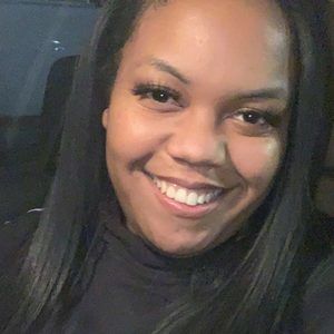Meet your Posher, Mauricia